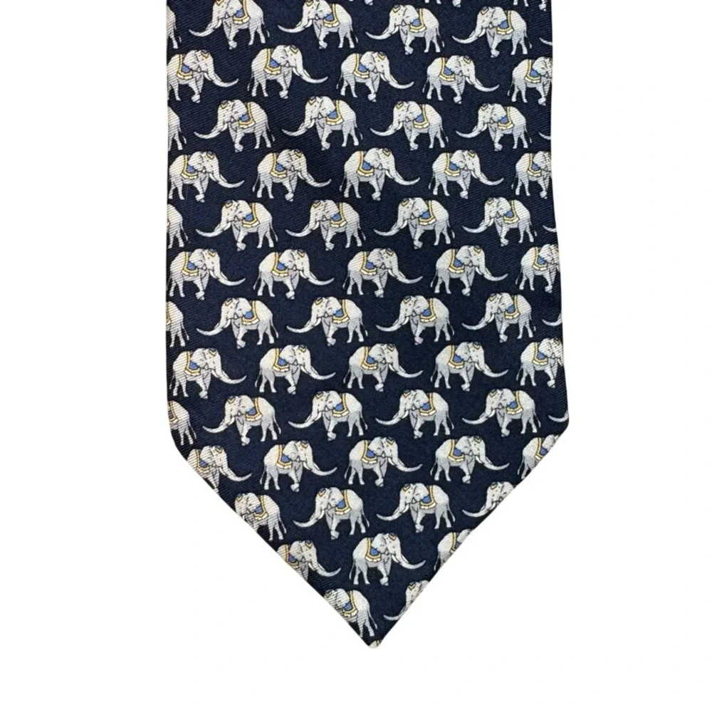 Brooks Brothers Makers Silk Tie Navy Blue Elephant Print Made in USA Mens Tie